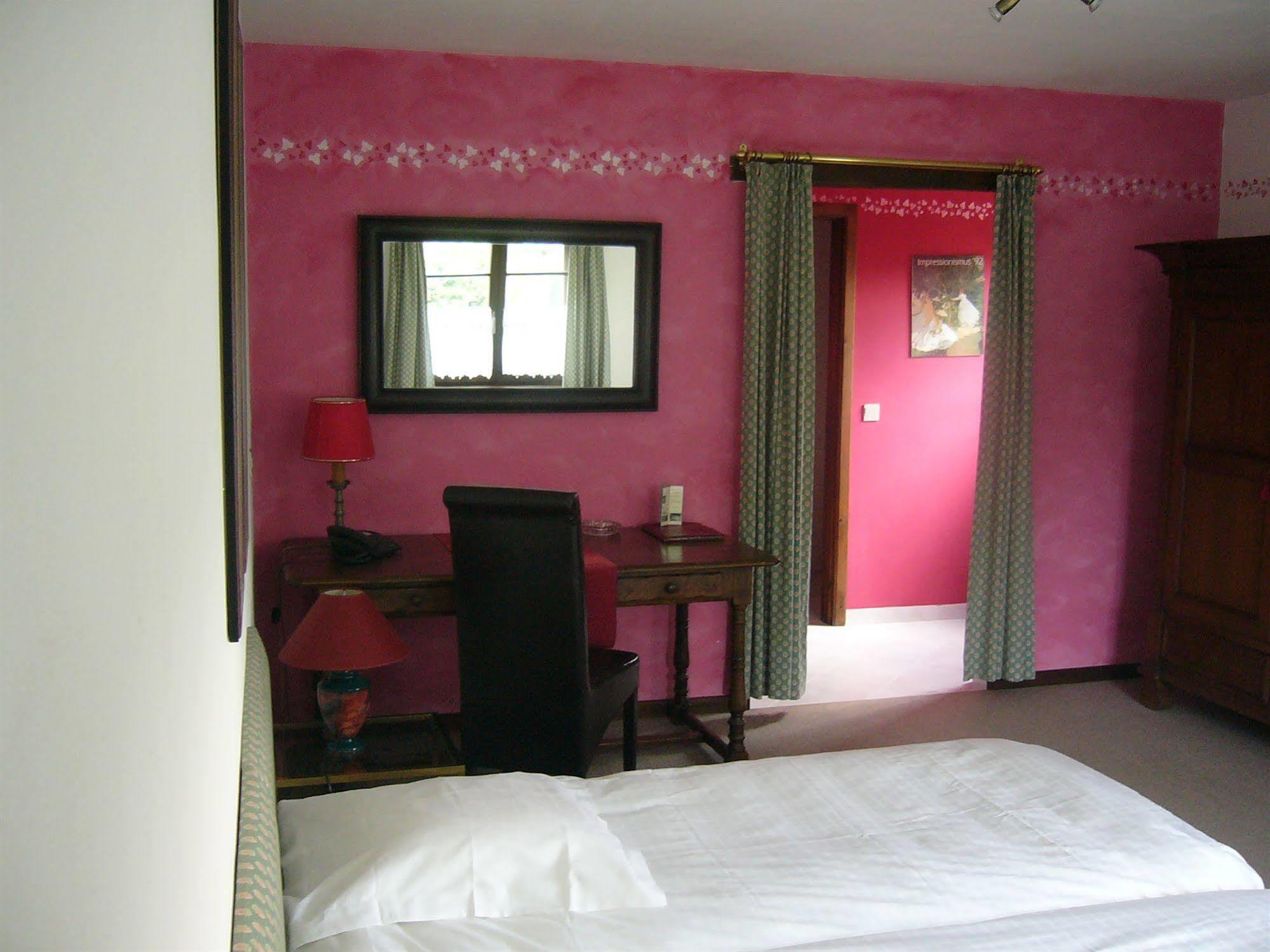Hotel Troopeird Κόρτρικ Εξωτερικό φωτογραφία